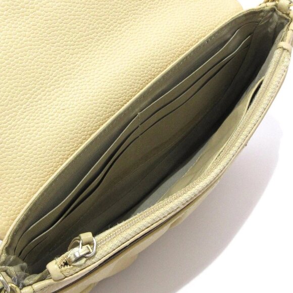 Auth CHANEL Half Moon Beige Calfskin Other Style Wallet Gold hardware - Picture 4 of 12